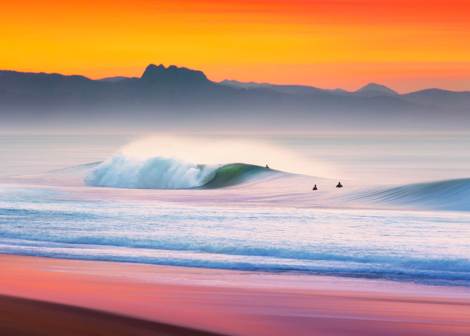 Charmed wave